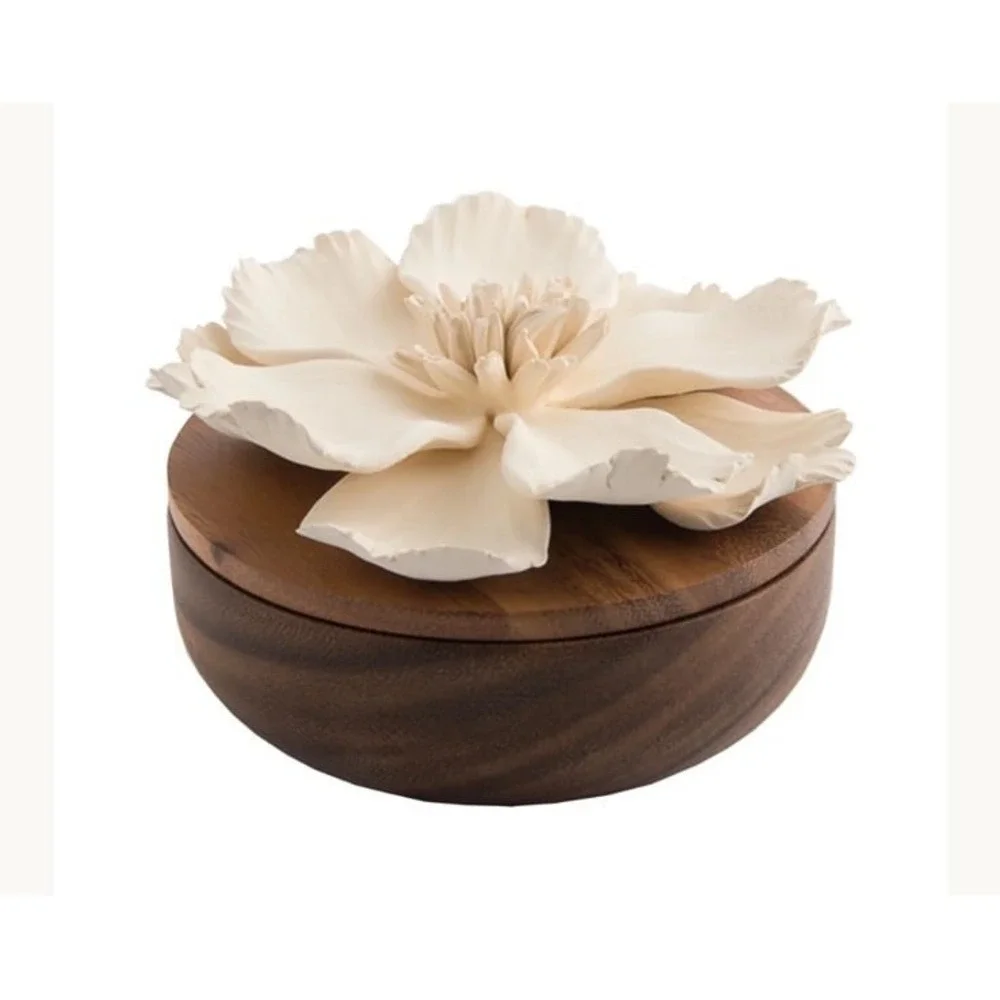 Objet Luxe Magnolia Box- Large made in Thailand NWT